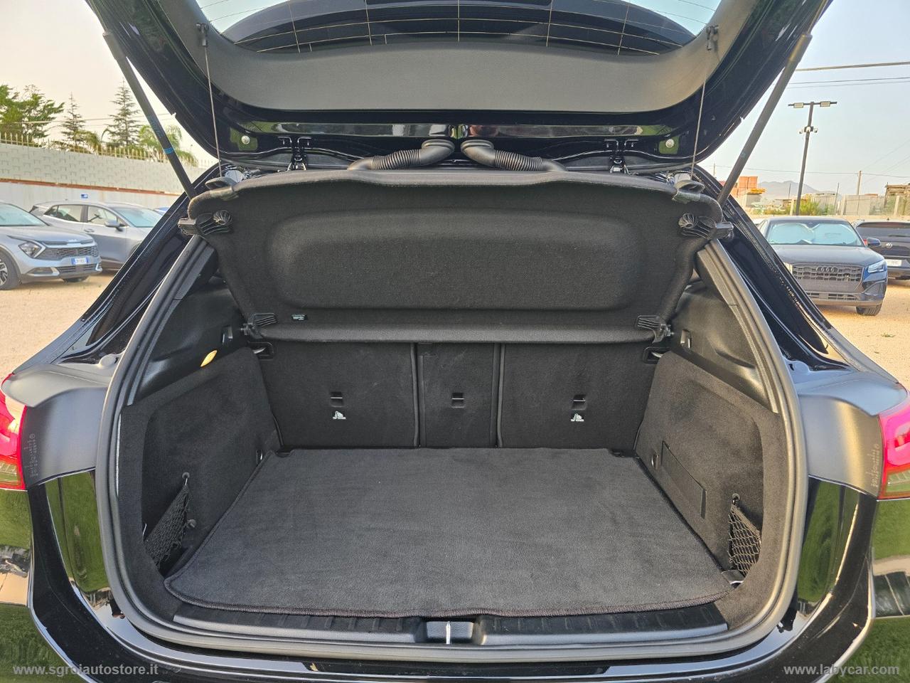 MERCEDES-BENZ GLA 200 d Automatic 4Matic Premium