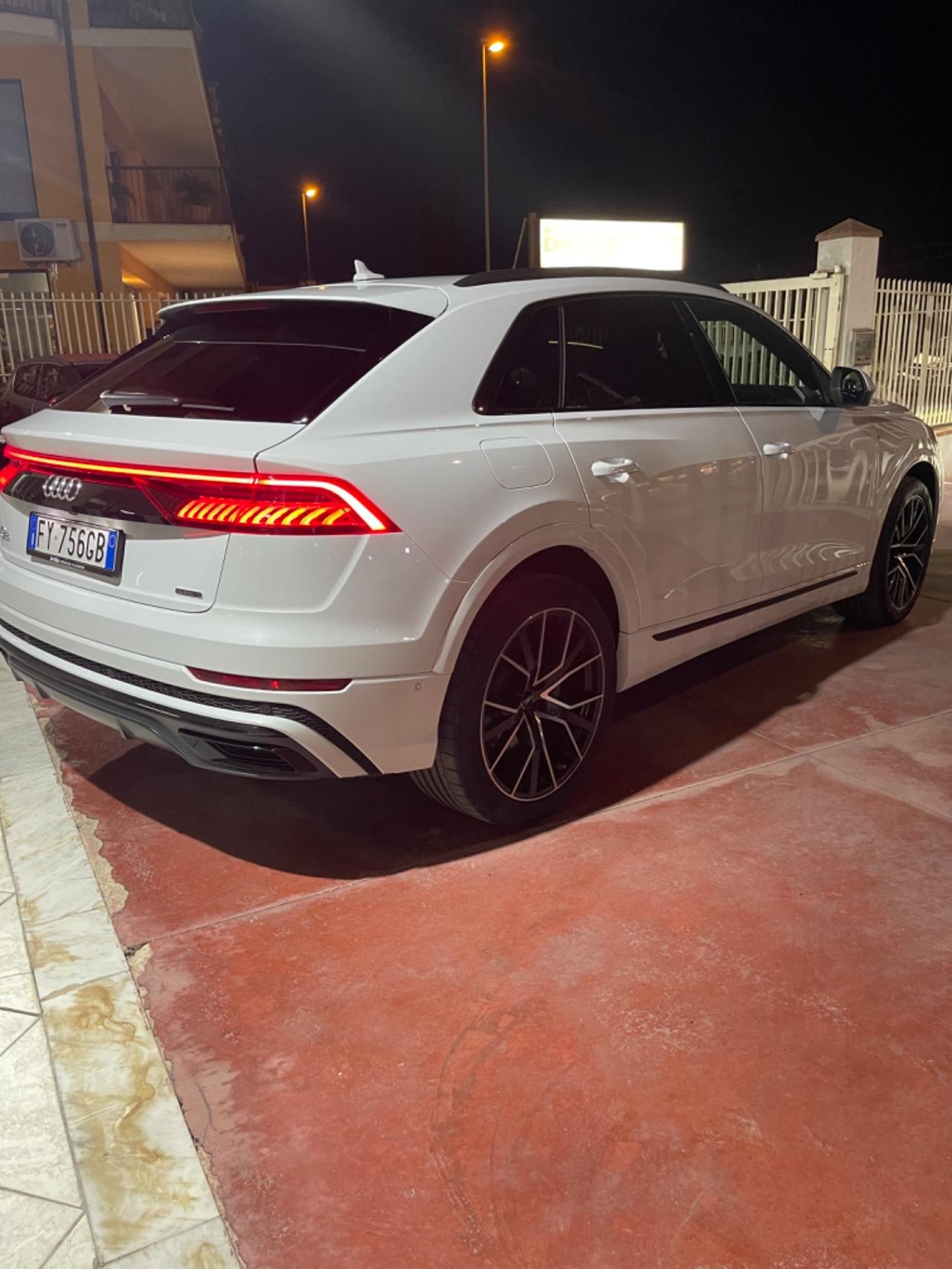 Audi Q8 50 TDI 286 CV quattro tiptronic Sport