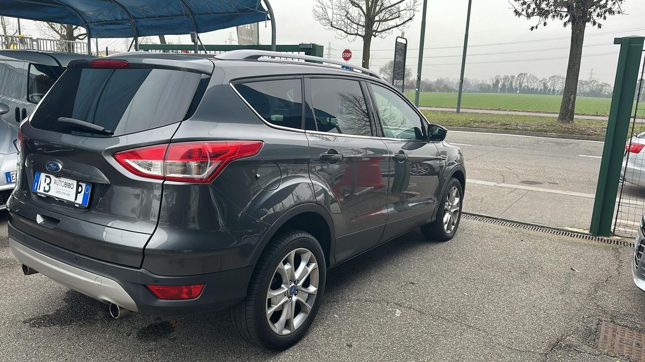 Ford Kuga 2.0 TDCI 150 CV S&S 2WD Titanium