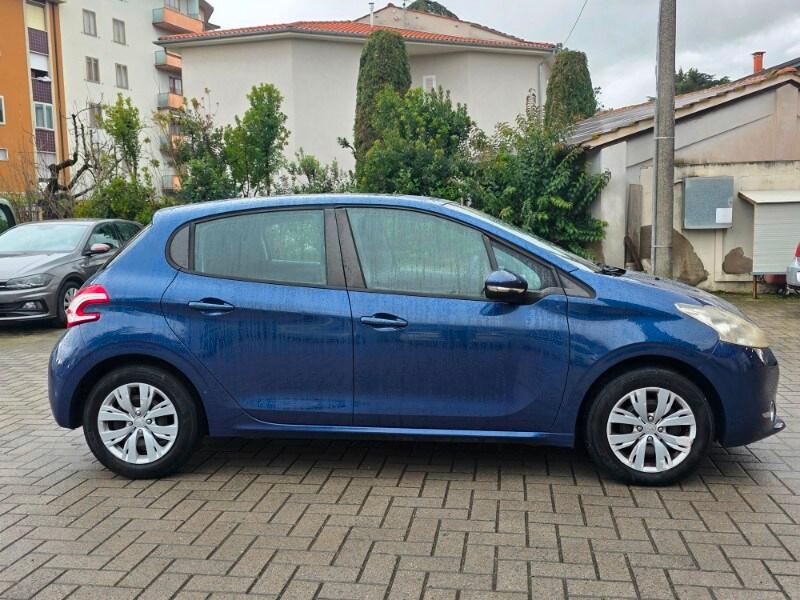 PEUGEOT 208 1° serie 1.4 HDi 68 CV 5 porte Active