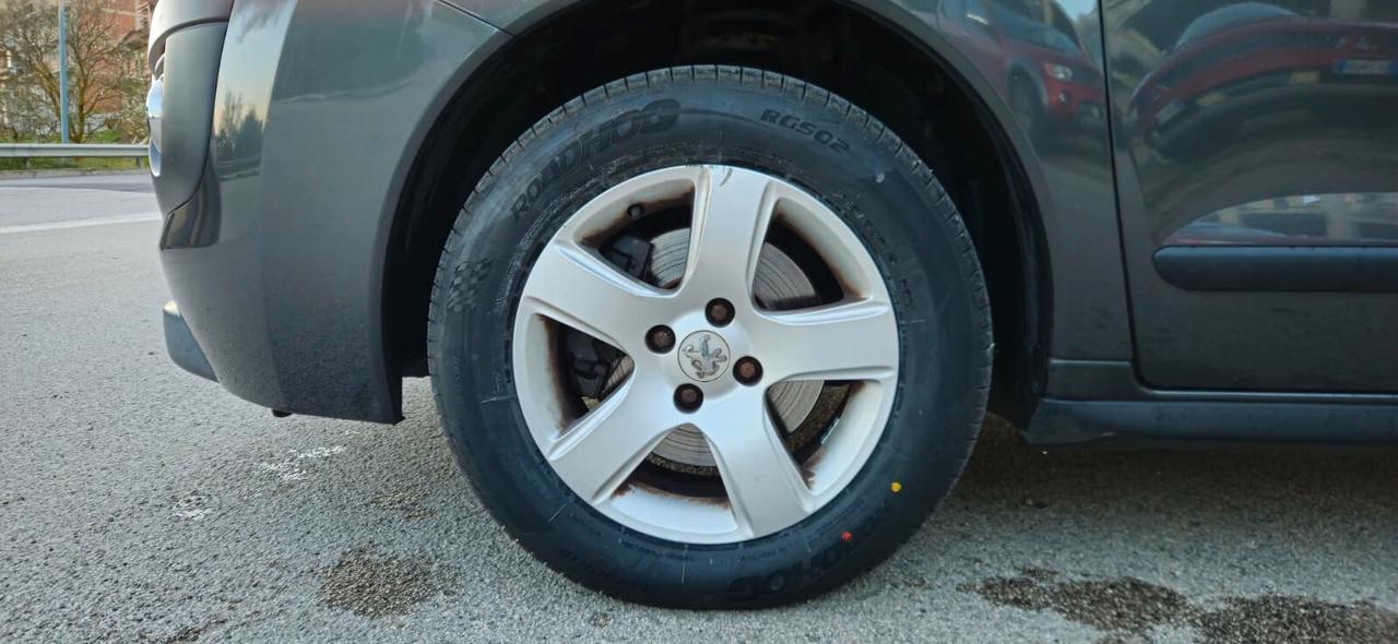 Peugeot 3008 2.0 HDi 150CV Tecno