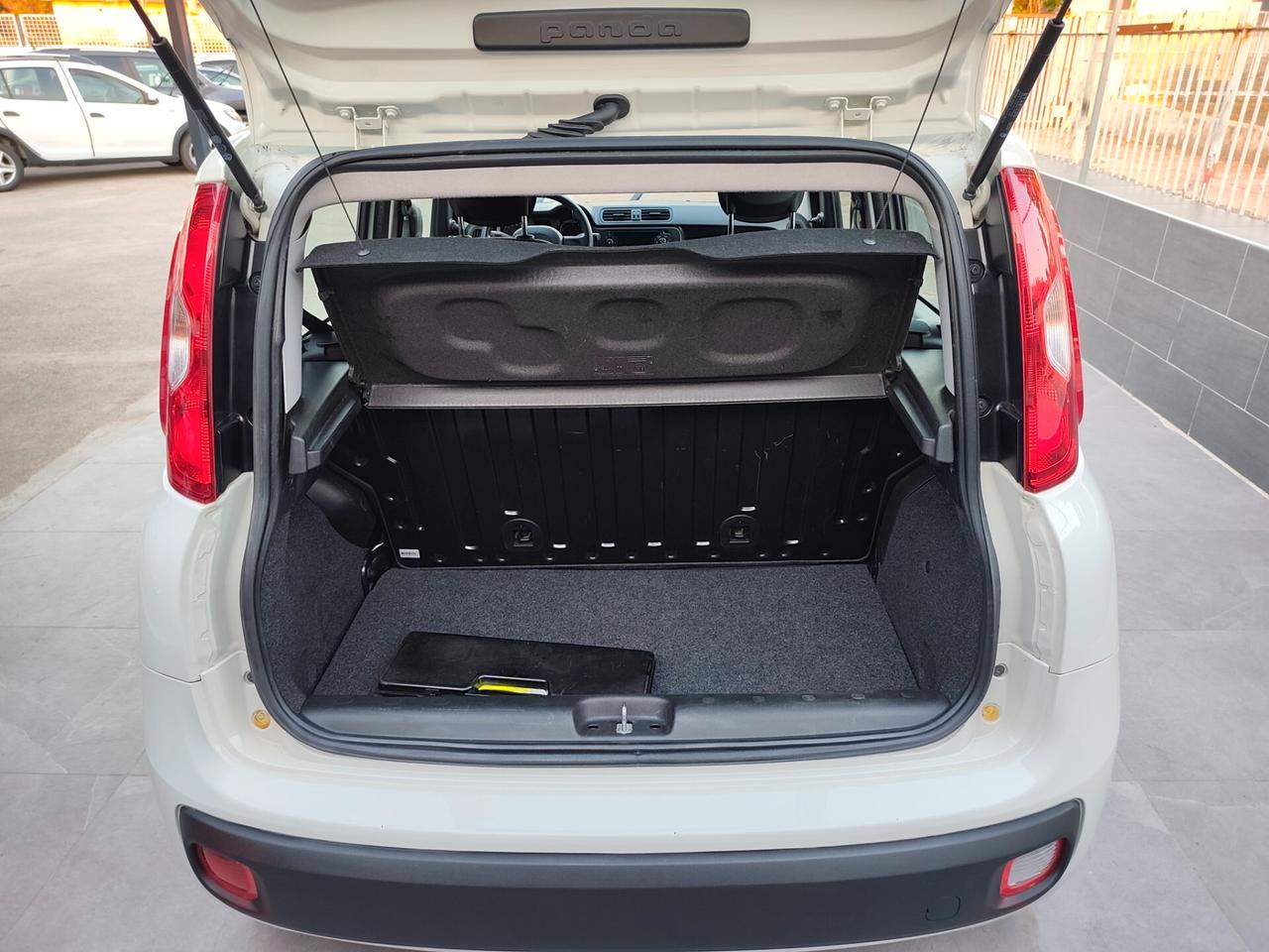 Fiat Panda 1.2 BENZINA E GPL DI SERIE
