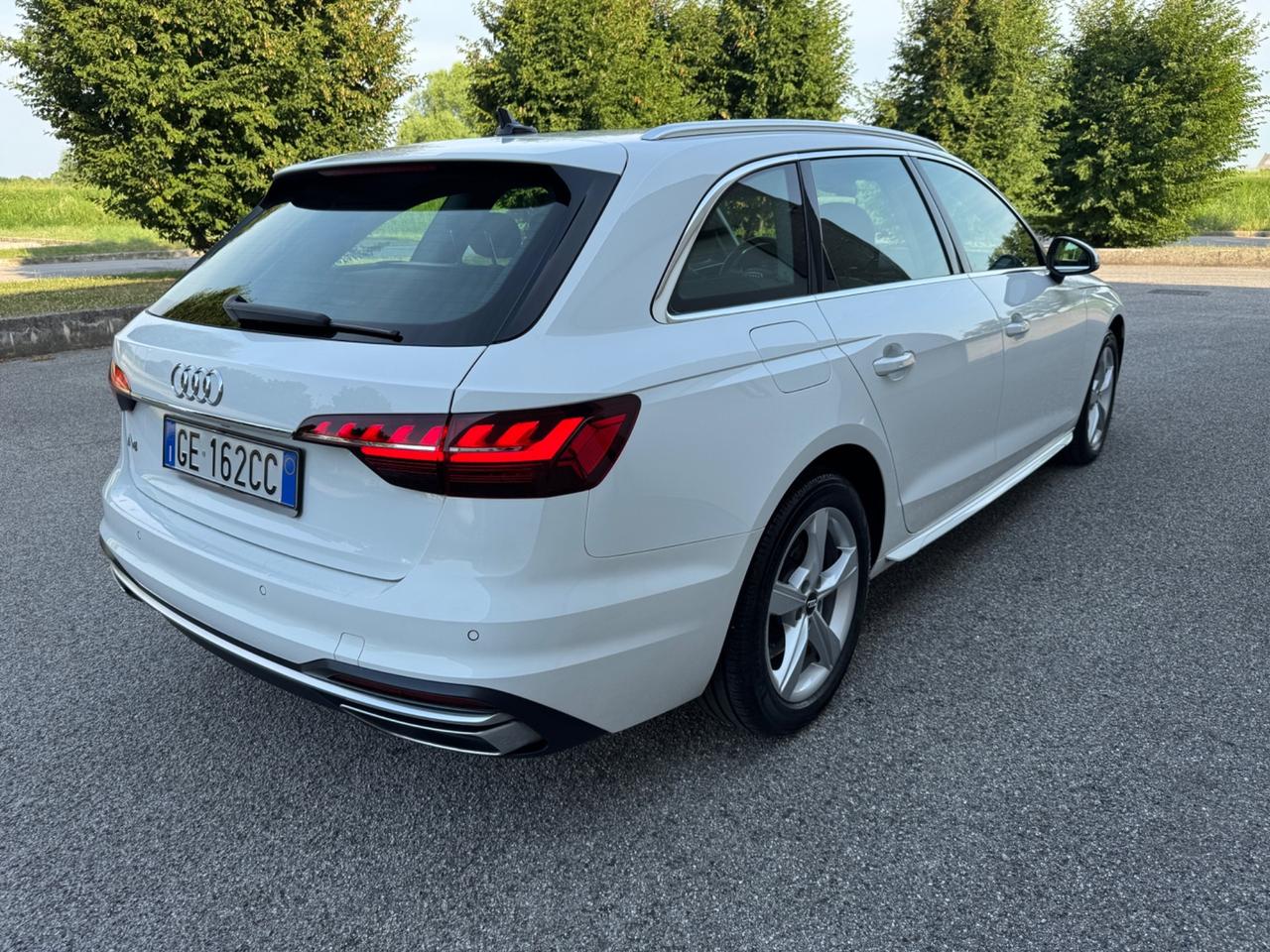 Audi A4 Avant 35 TDI/163 CV S tronic Business Advanced