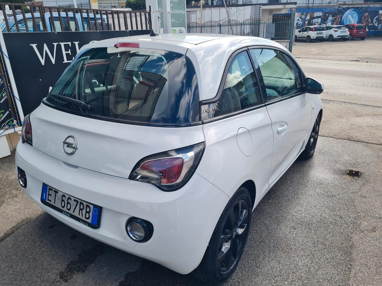 Opel Adam 1.2 70 CV White/Black Link