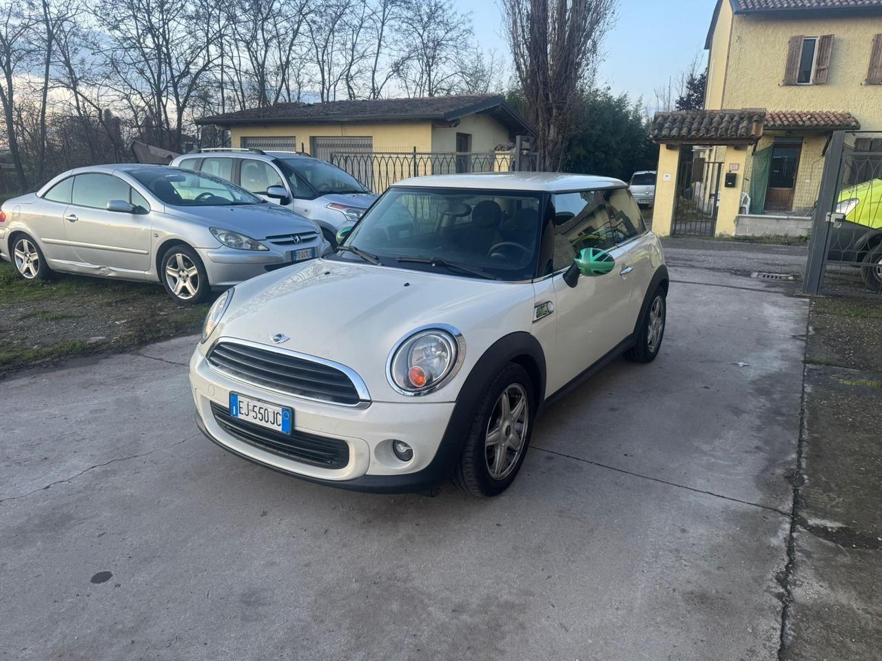 Mini 1.6 16V One (72kW)