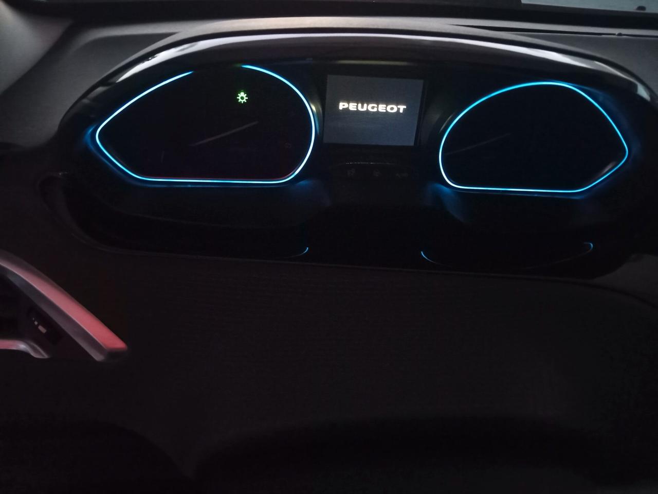 Peugeot 2008 BlueHDi 100 GT LINE PER NEO PATENTATI PERFETTA