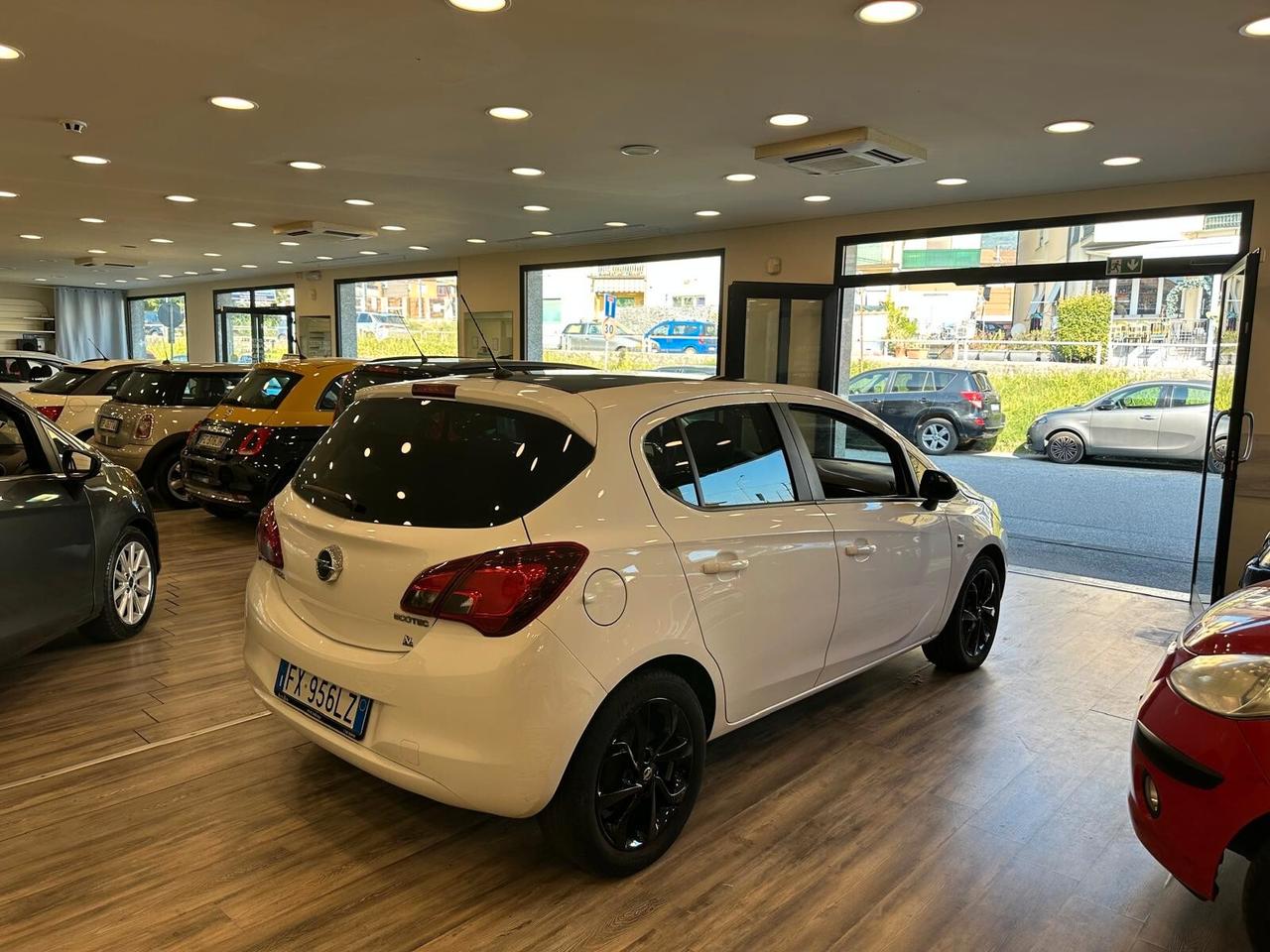 Opel Corsa 1.4 90CV GPL Tech 5 porte 120 Anniversary