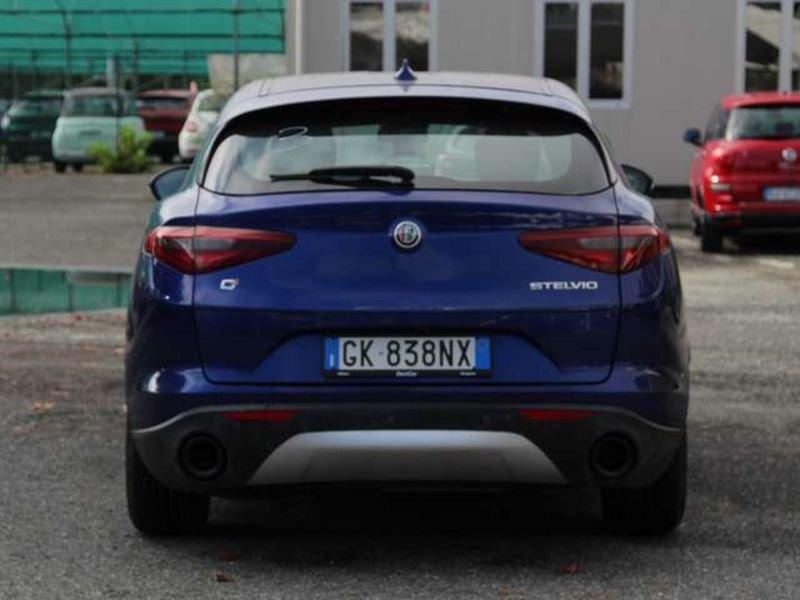 Alfa Romeo Stelvio 2.2 t Business Q4 190cv auto