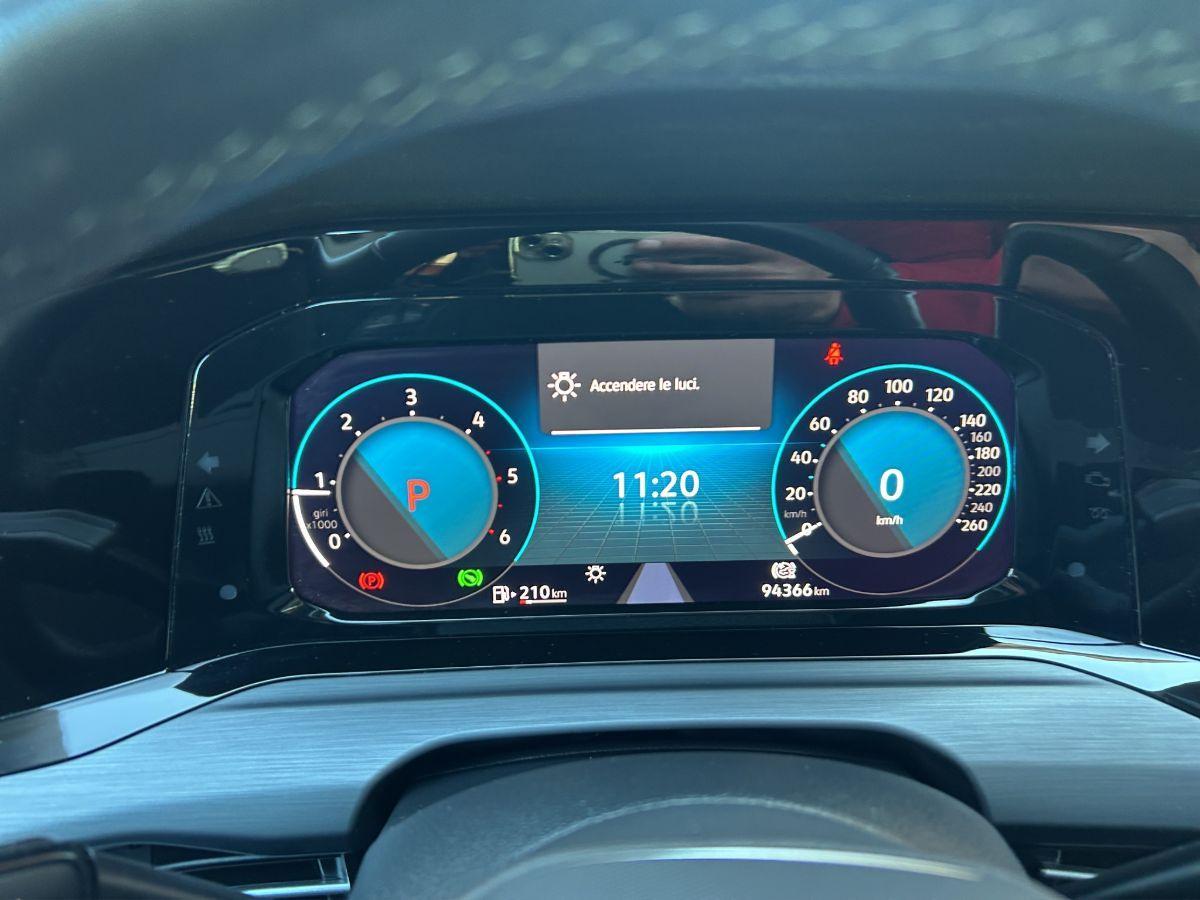 VOLKSWAGEN - Golf- 2.0 tdi Life 115cv dsg