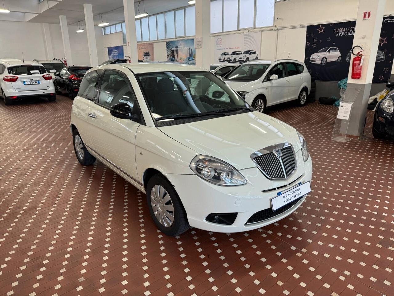 Lancia Ypsilon 1.2 69 CV Unyca NEOPATENTATI