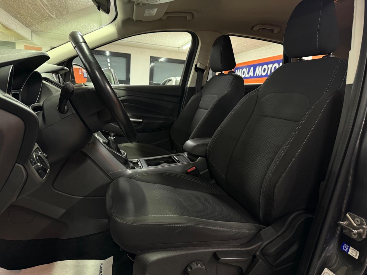 Ford Kuga 1.5 TDCI 120 CV S&S 2WD Titanium