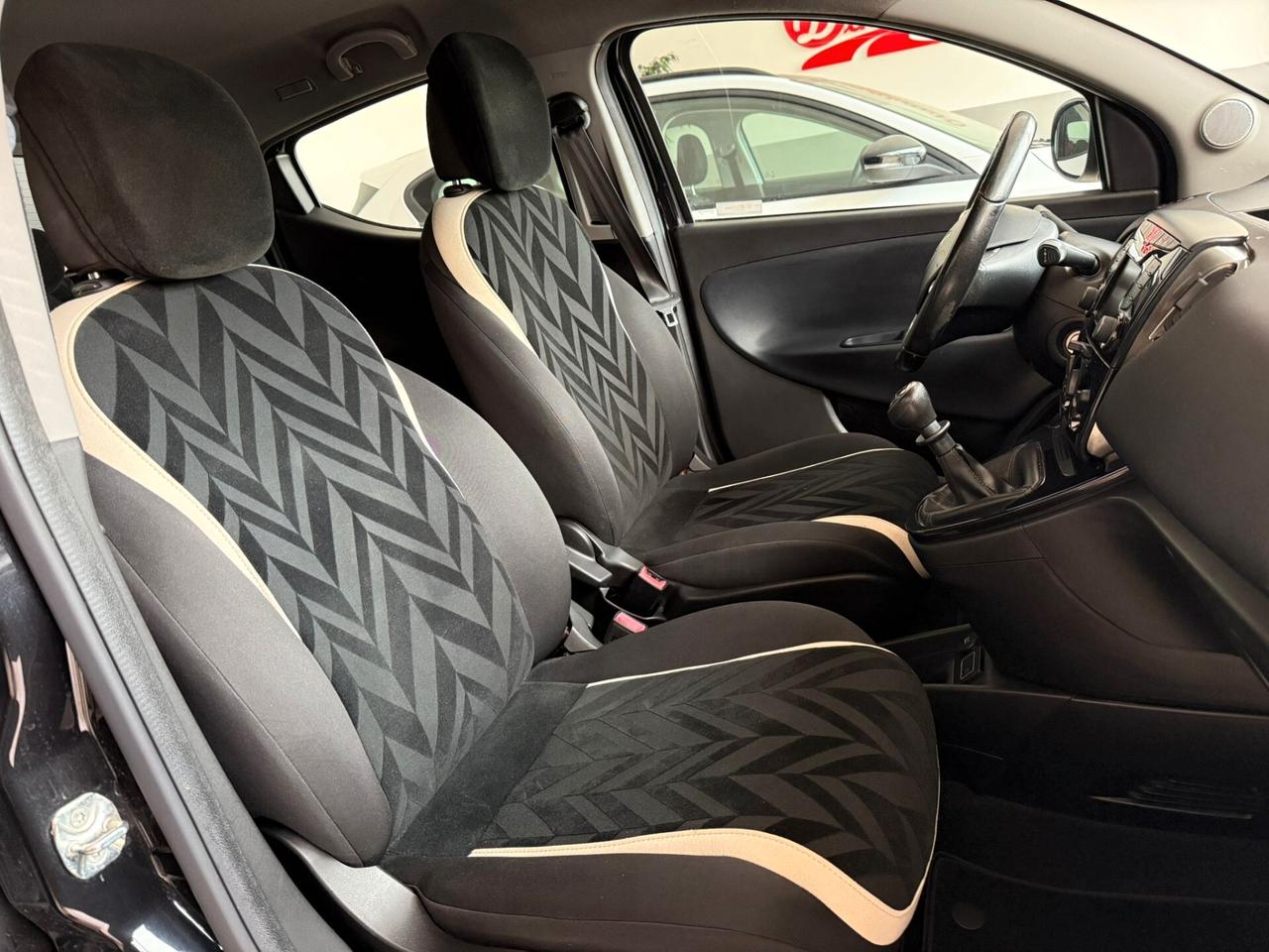 LANCIA YPSILON 1.2 GPL DEL NORD ITA 2016