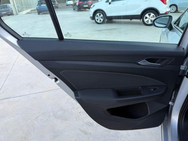 VOLKSWAGEN Golf 2.0 TDI PARI AL NUOVO GARANZIA