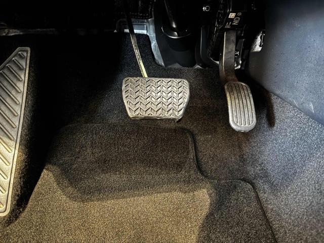 TOYOTA C-HR 1.8 HV Trend