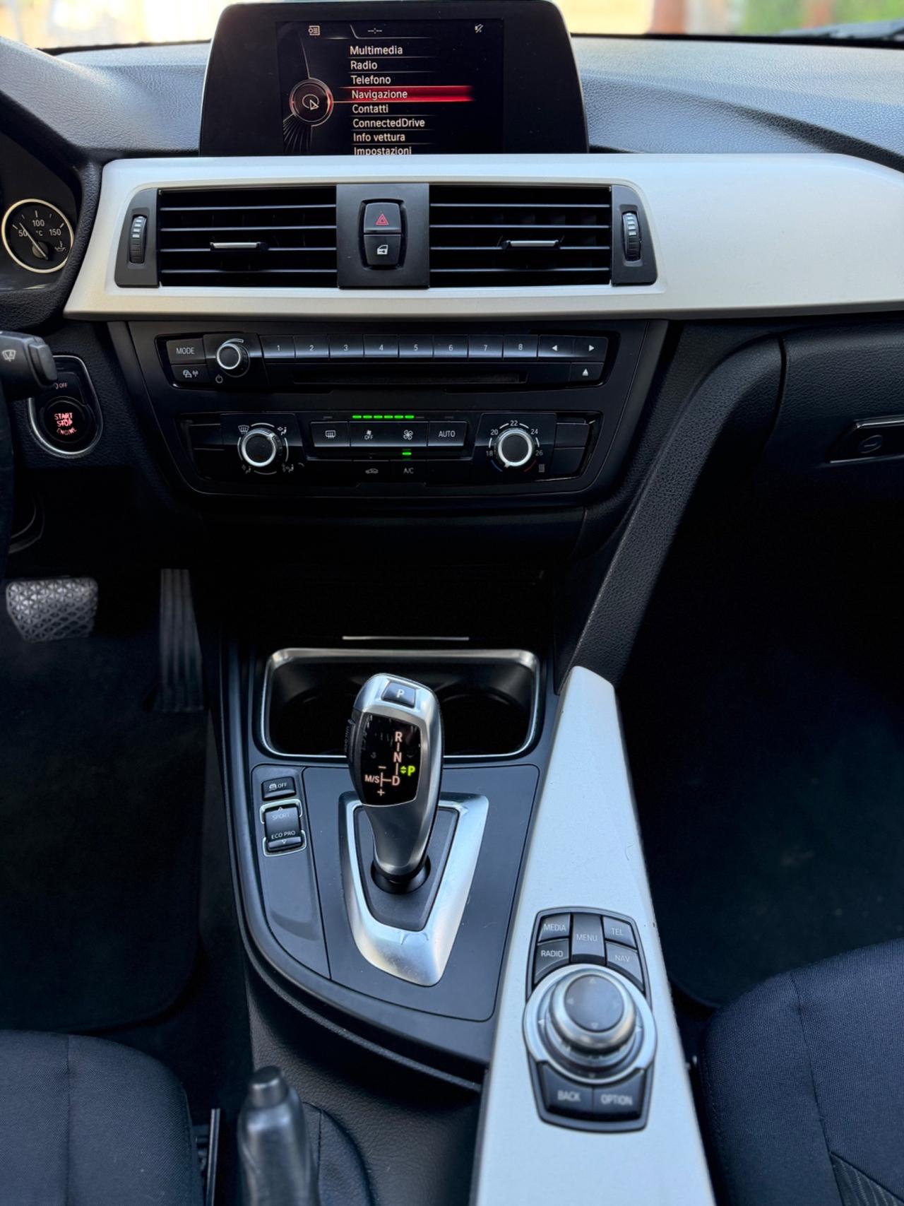 Bmw 320d Touring Business Advantage automatica