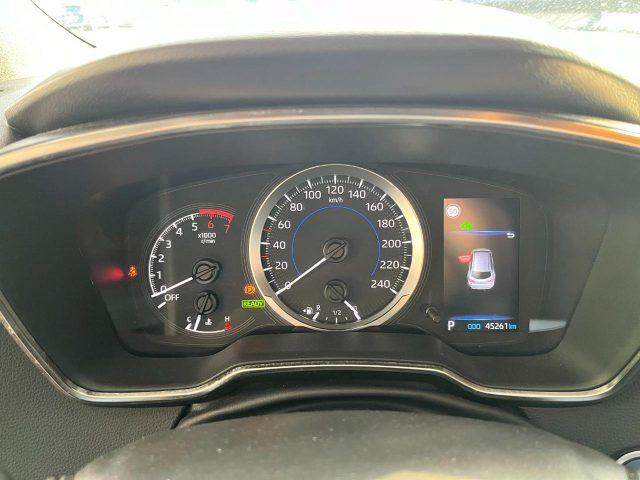 TOYOTA Corolla 1.8 Hybrid Business