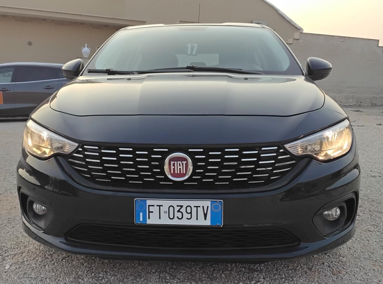 Fiat Tipo 1.6 Mjt S&S 5 porte S-Design