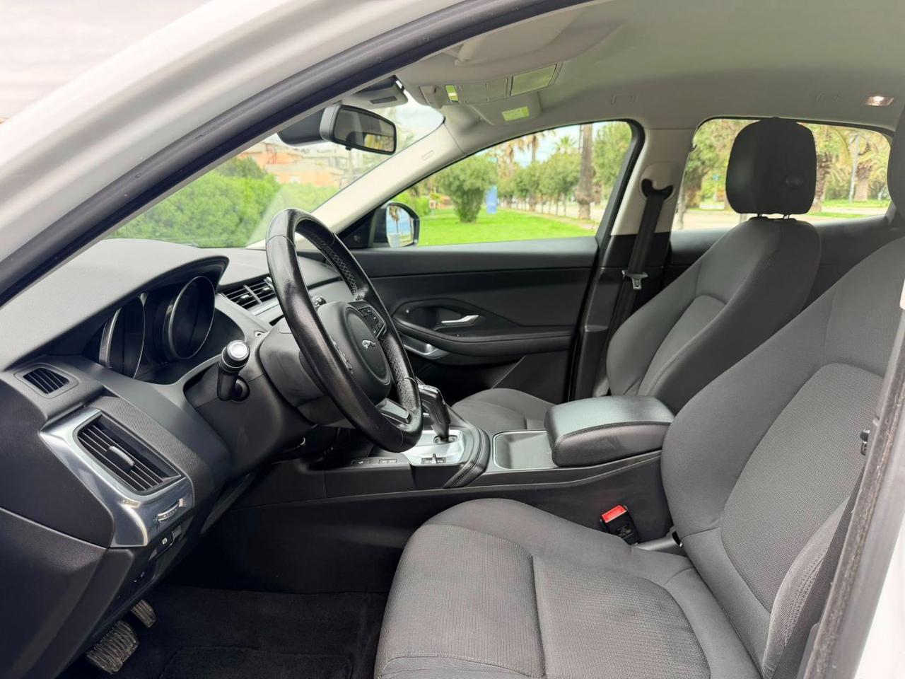 Jaguar E-PACE 2.0D 150CV AWD Aut