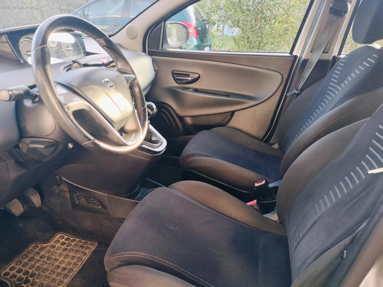 Lancia Ypsilon 1.3 MJT 16V 95 CV 5 porte S&S Platinum