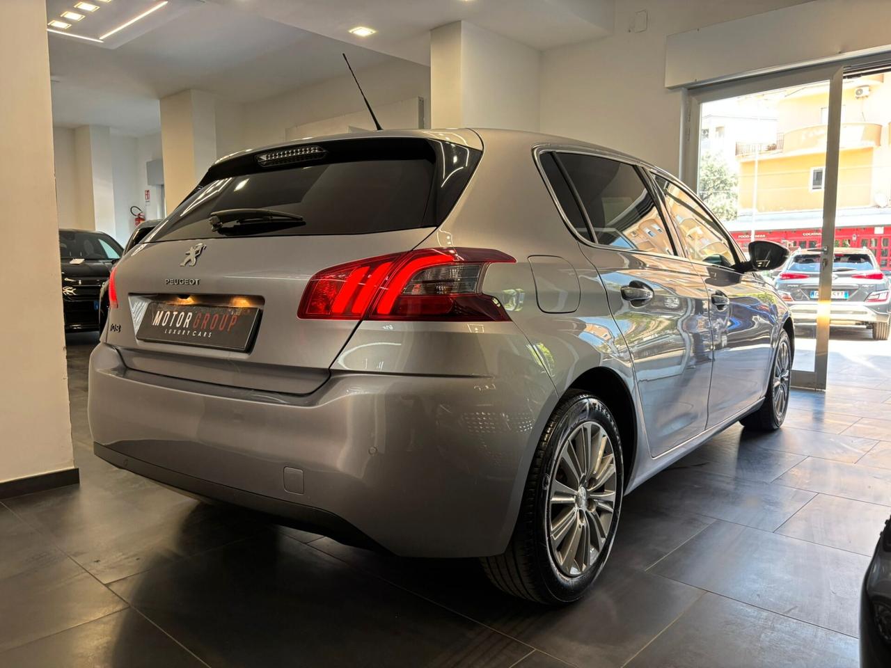 Peugeot 308 1.2 PureTech Turbo 130 S&S Allure