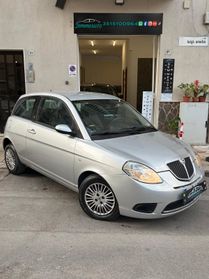 Lancia Ypsilon 1.2 Argento PARI AL NUOVO 84.000KM