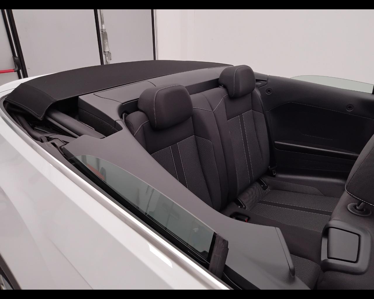 VOLKSWAGEN T-Roc 2022 Cabriolet - T-Roc Cabriolet 1.5 tsi Style