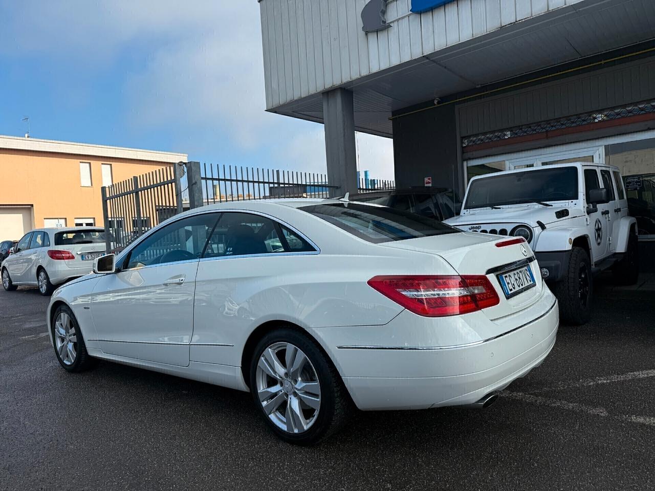 Mercedes Benz E 250 Coupe CDI Avantgarde