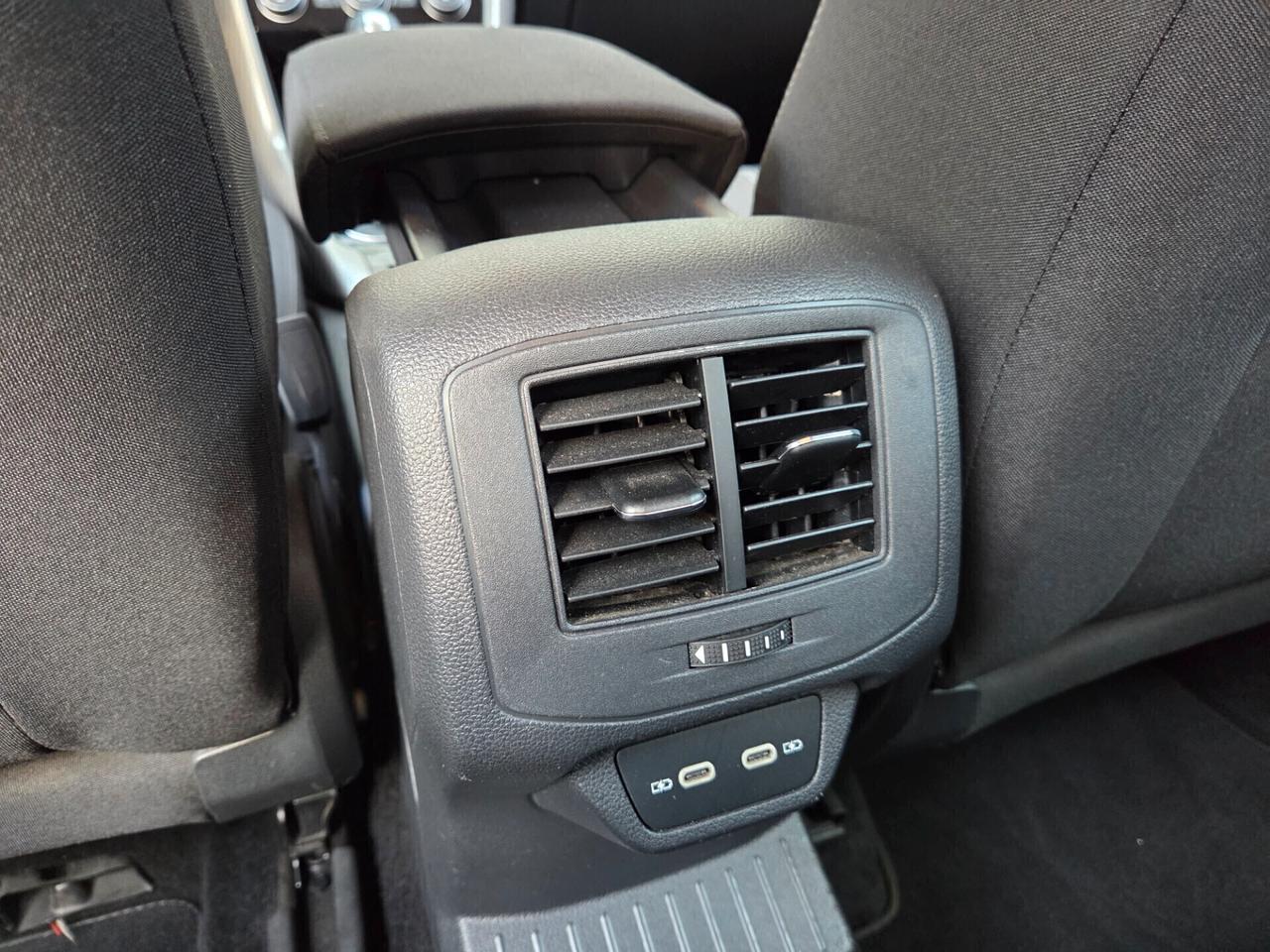 Volkswagen T-Roc 2.0 TDI SCR 150 CV DSG Business BlueMotion Technology