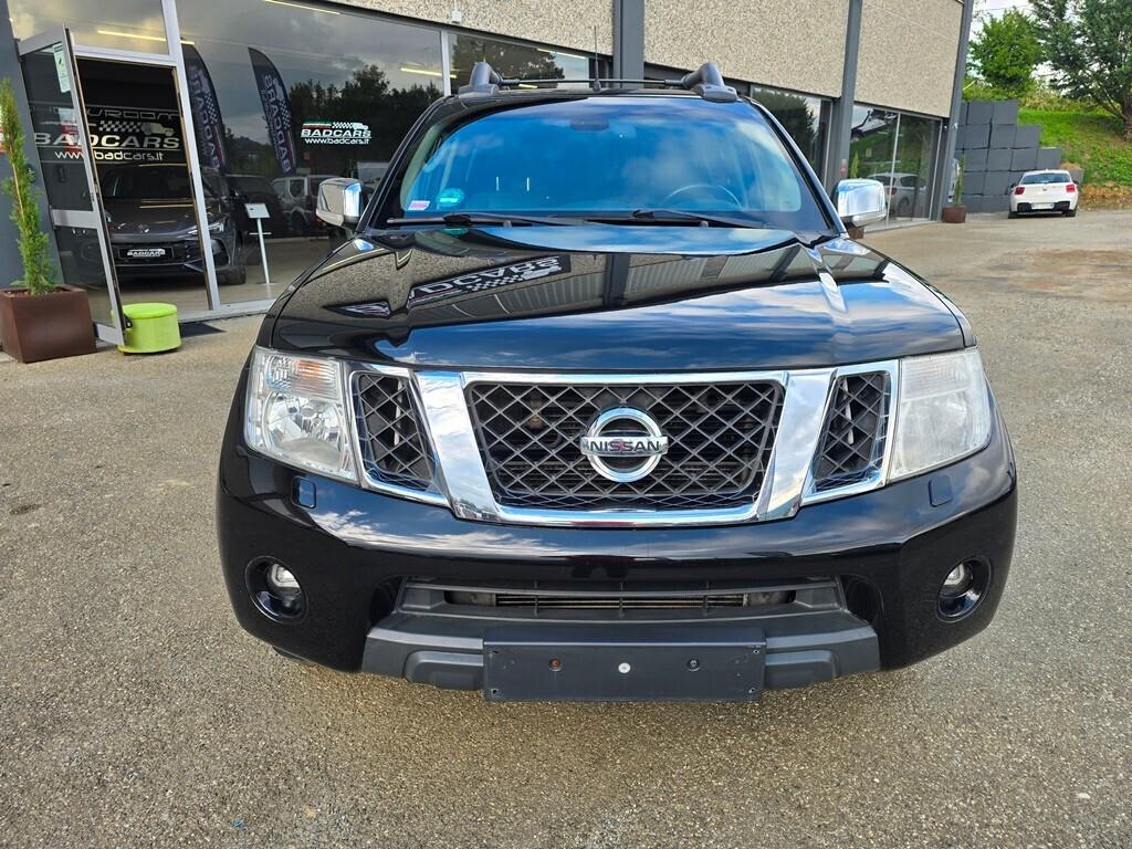 Nissan Navara 3.0 V6 DCI 231CV "LE" DA VETRINA!