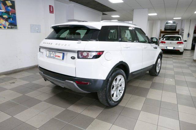LAND ROVER Range Rover Evoque 2.2 TD4 5p. Pure