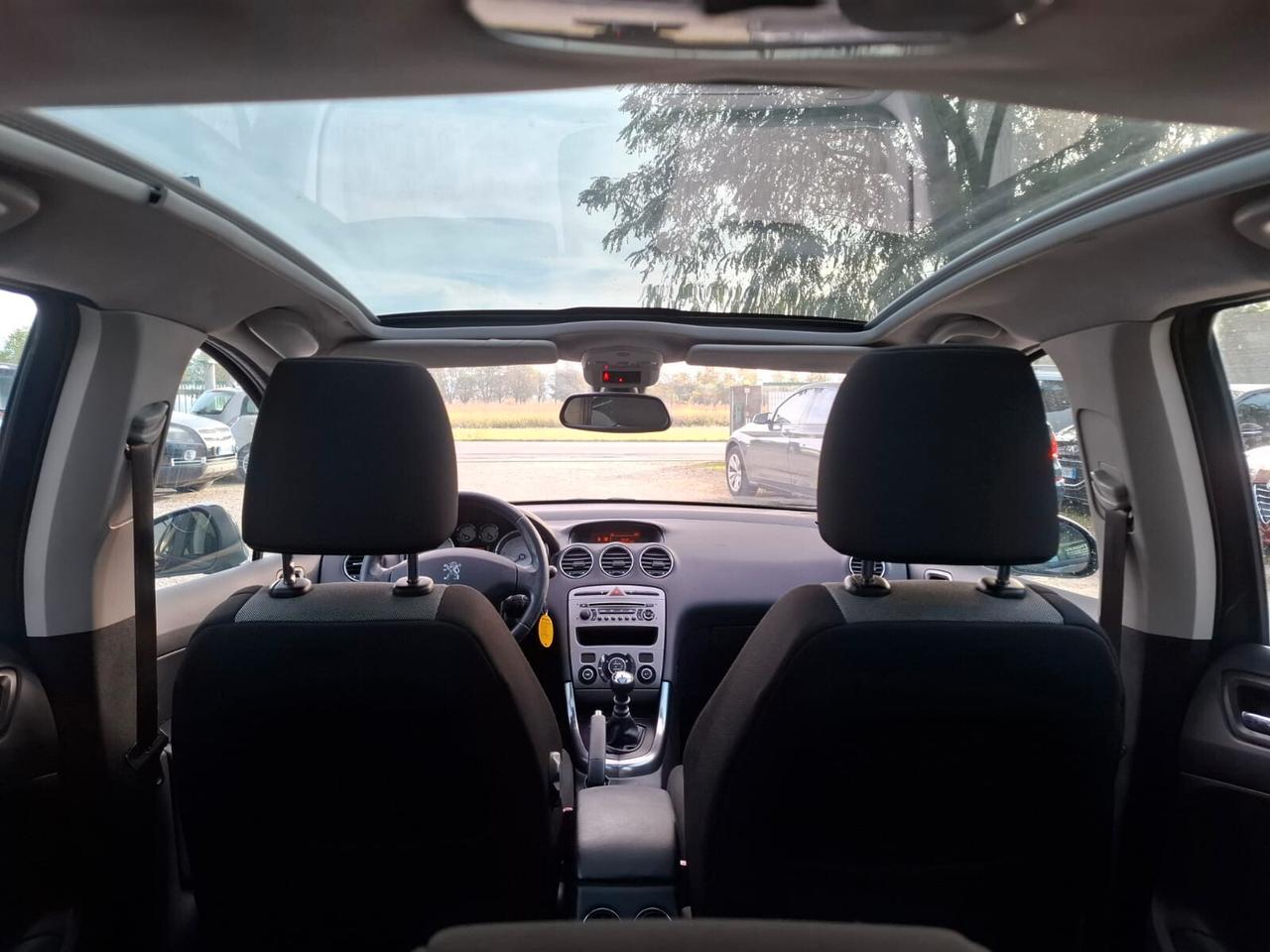 Peugeot 308 1.6 HDi 110CV 5p. Féline (6 Marce)