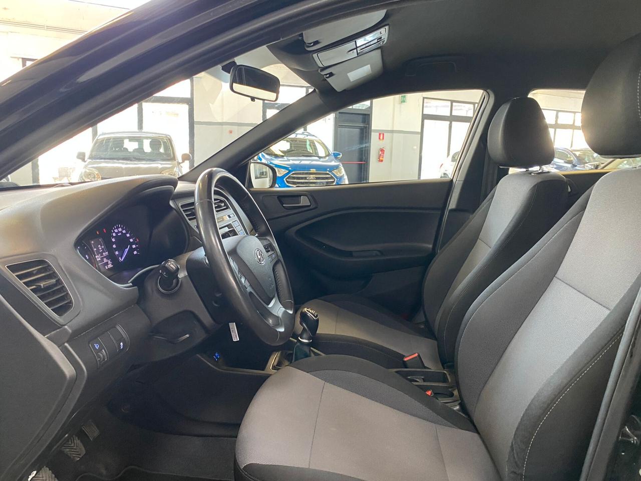 Hyundai i20 1.1 CRDi 12V 5 porte Blackline 6Marce