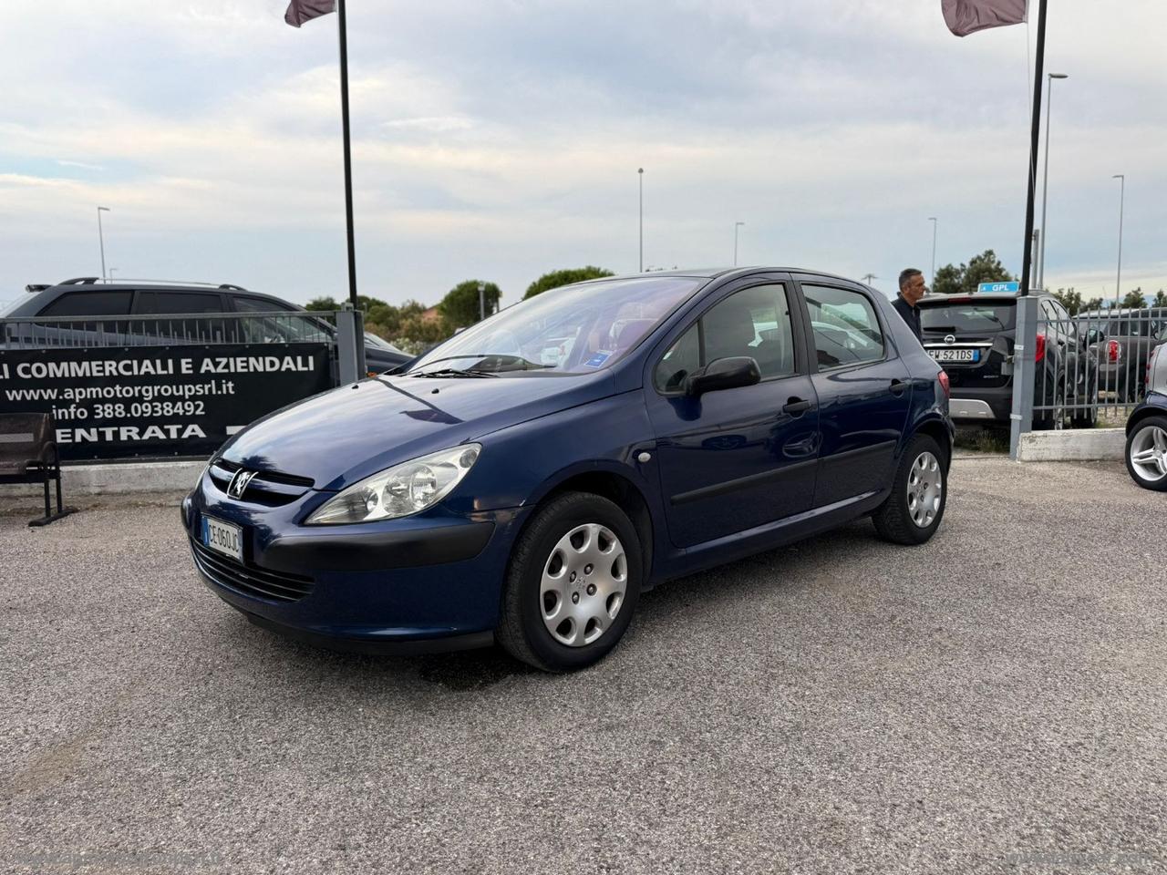 PEUGEOT 307 1.4 5p. XR