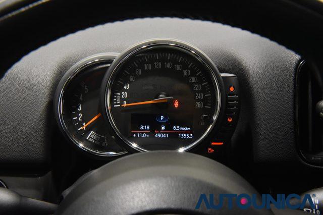 MINI Countryman 2.0 COOPER D AUTOMATICA NAVIGATORE FARI LED