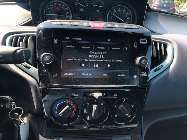Lancia Ypsilon 1.0 FireFly 5 porte S&S Hybrid Alberta Ferretti