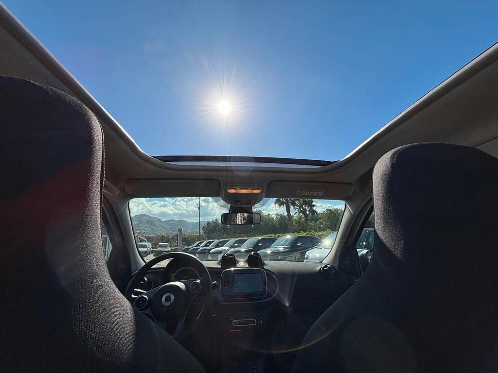 Smart ForFour 70 1.0 Passion 2016/110.000 KM Tua a soli 126 Euro al mese