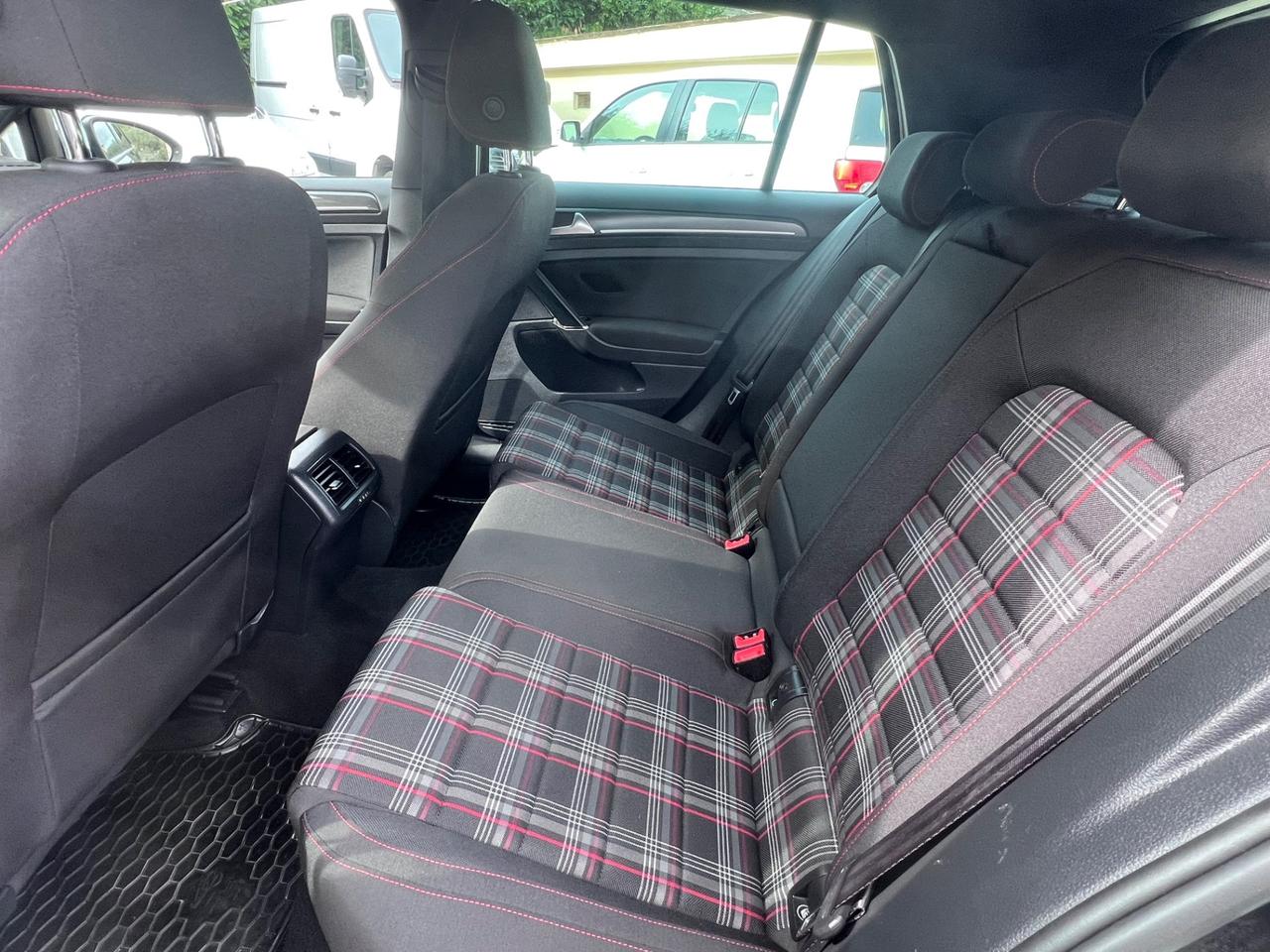 Volkswagen Golf GTI Performance 2.0 245 CV TSI 5p. BMT