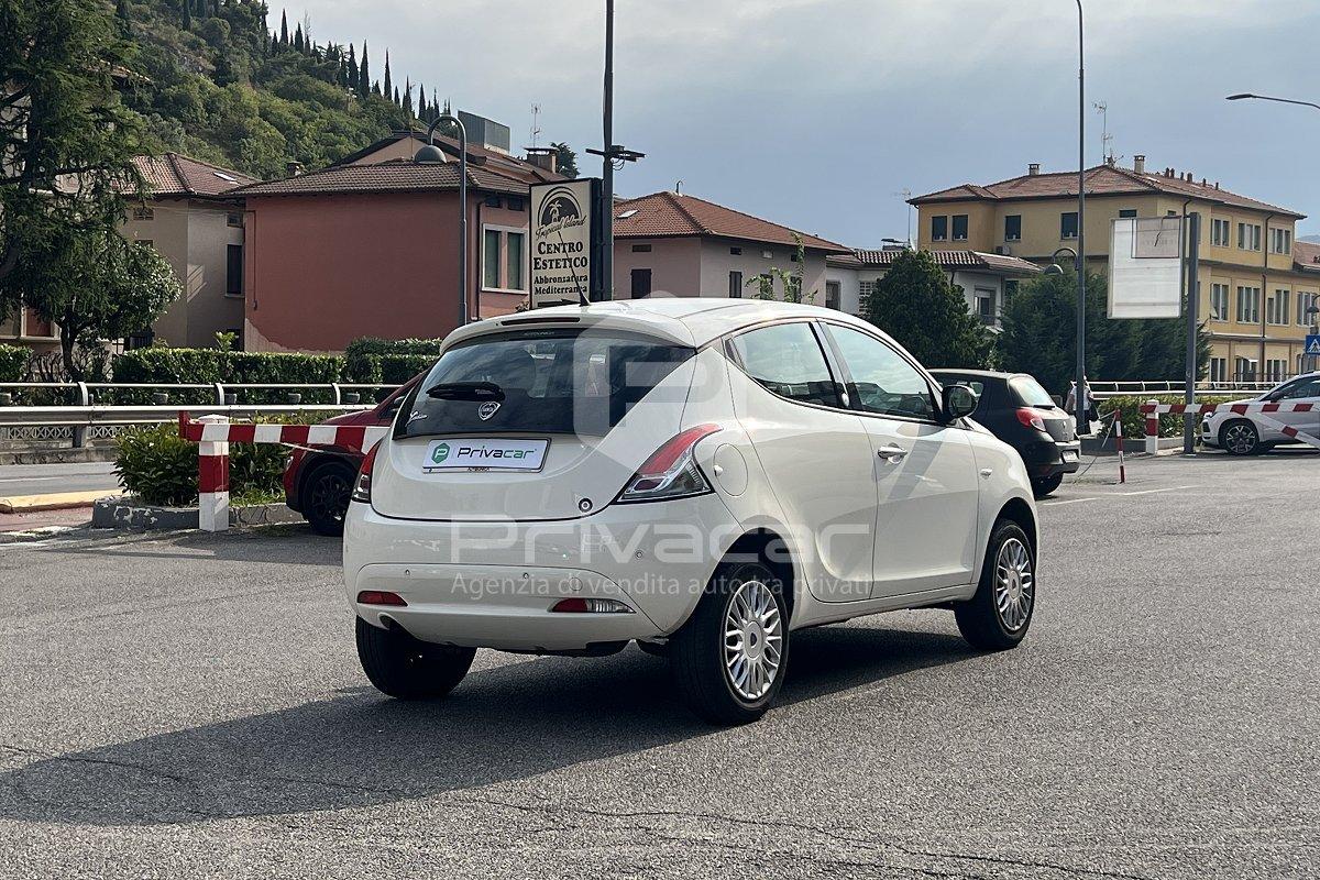 LANCIA Ypsilon 0.9 TwinAir 85 CV 5 porte Metano Ecochic Platinum