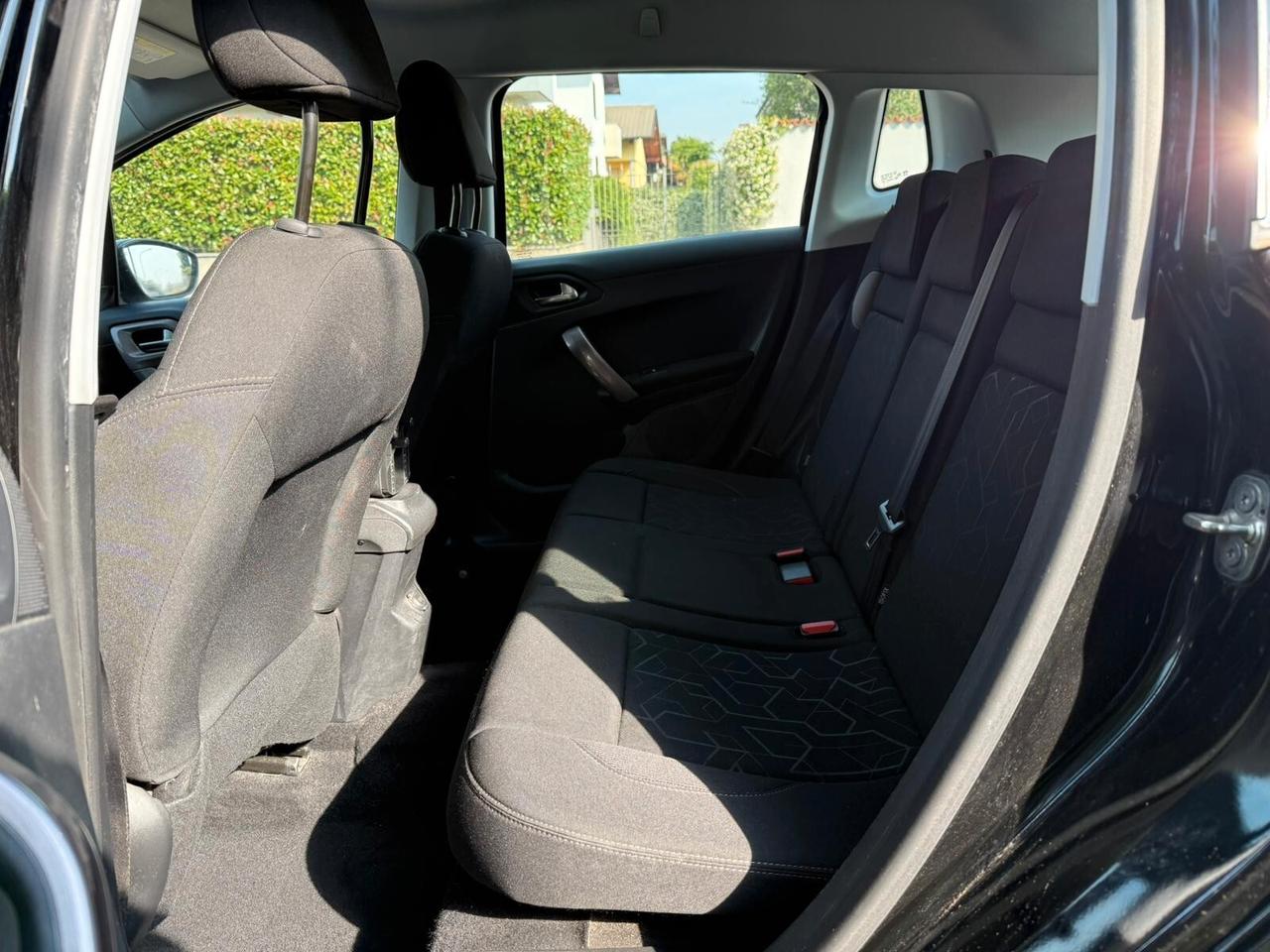 Peugeot 2008 PureTech 82 Allure