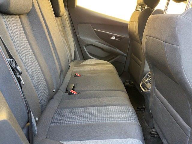 PEUGEOT 3008 BlueHDi 130 S&S Active Pack