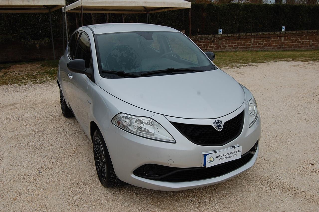 Lancia Ypsilon 1.2 69 CV 5 porte S&S Gold