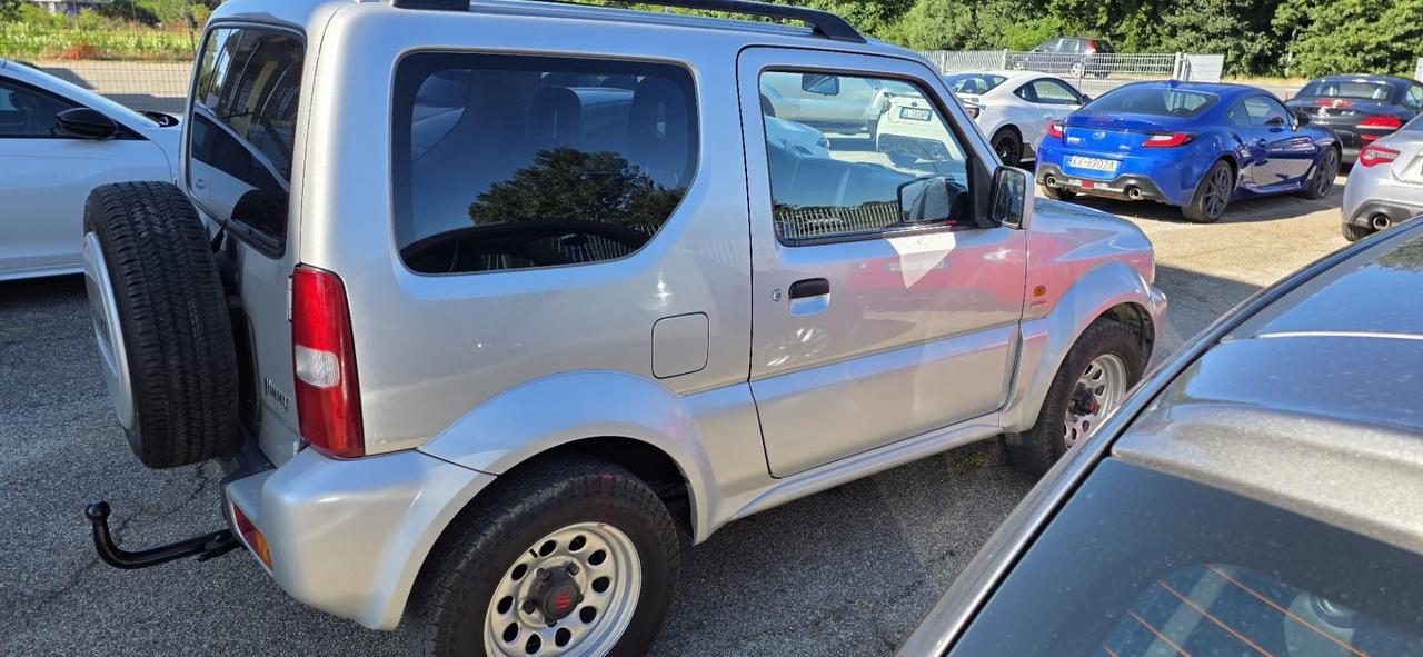Suzuki Jimny 1.5 ddis VALUTO PERMUTA