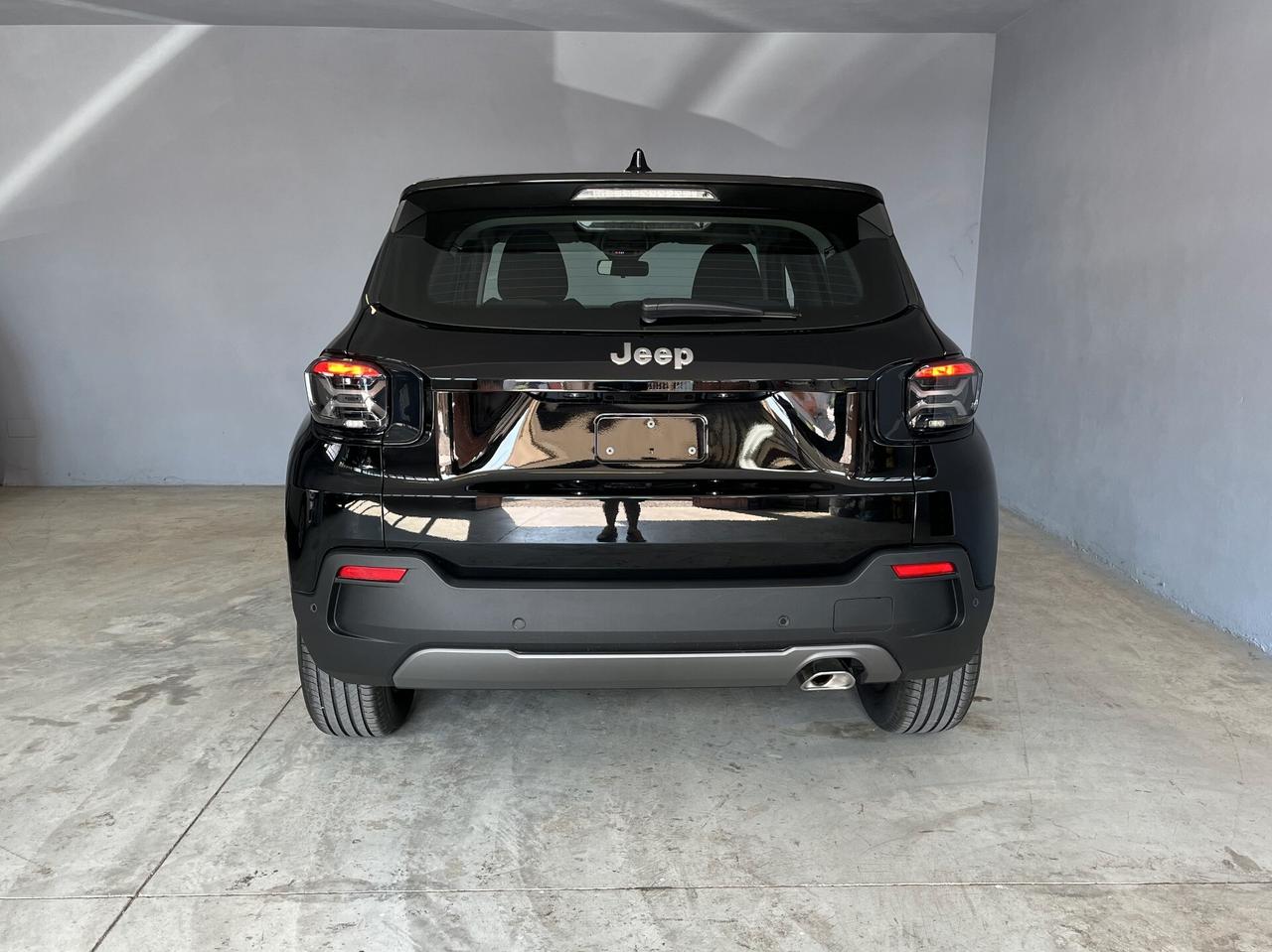 Jeep Avenger 1.2cc E-HYBRID 100cv C/AUT. LONGITUDE KM0