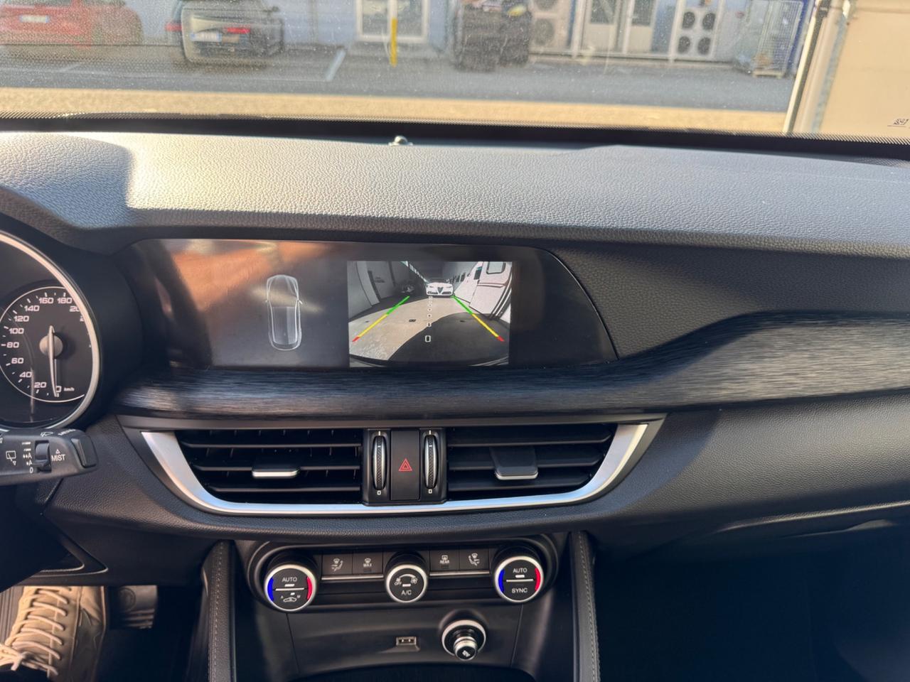 Alfa Romeo Stelvio 2.2 Turbodiesel 160 CV AT8 RWD Super Business Red Edition