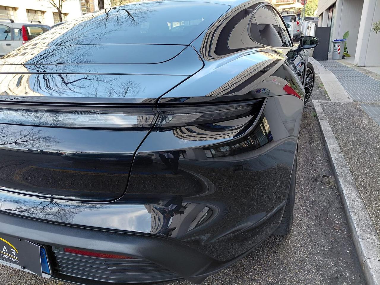 Porsche Taycan Performance Battery Plus #8212