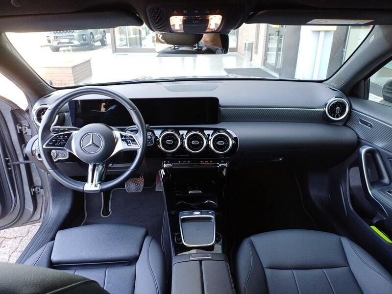 Mercedes-Benz Classe A A 180 d Progressive Advanced