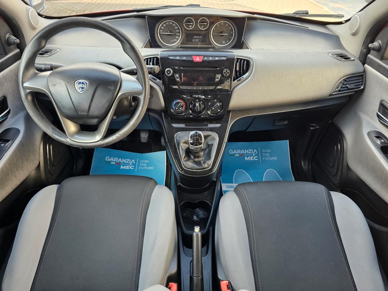 Lancia Ypsilon 1.2 69 CV 5 porte S&S Silver - NeoPatentati