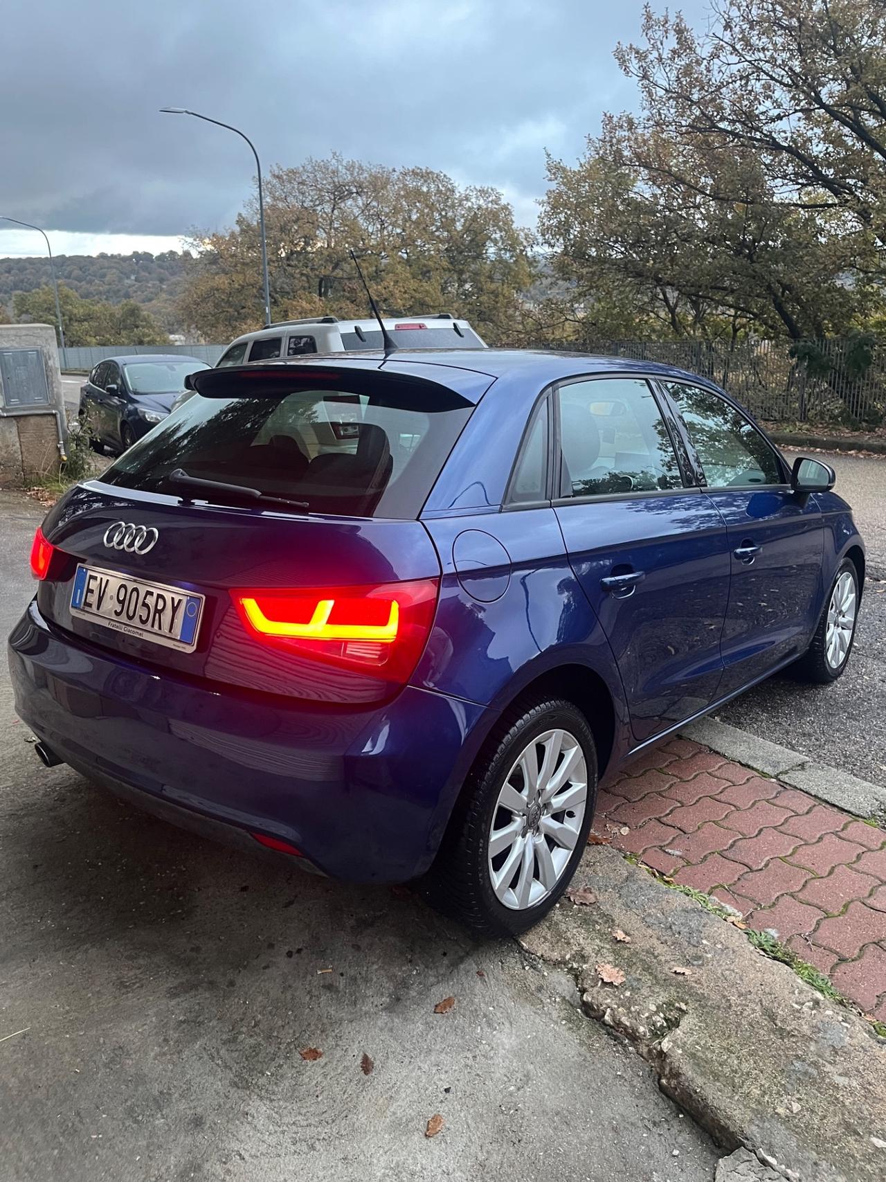 Audi A1 SPB 1.6 TDI S tronic Attraction