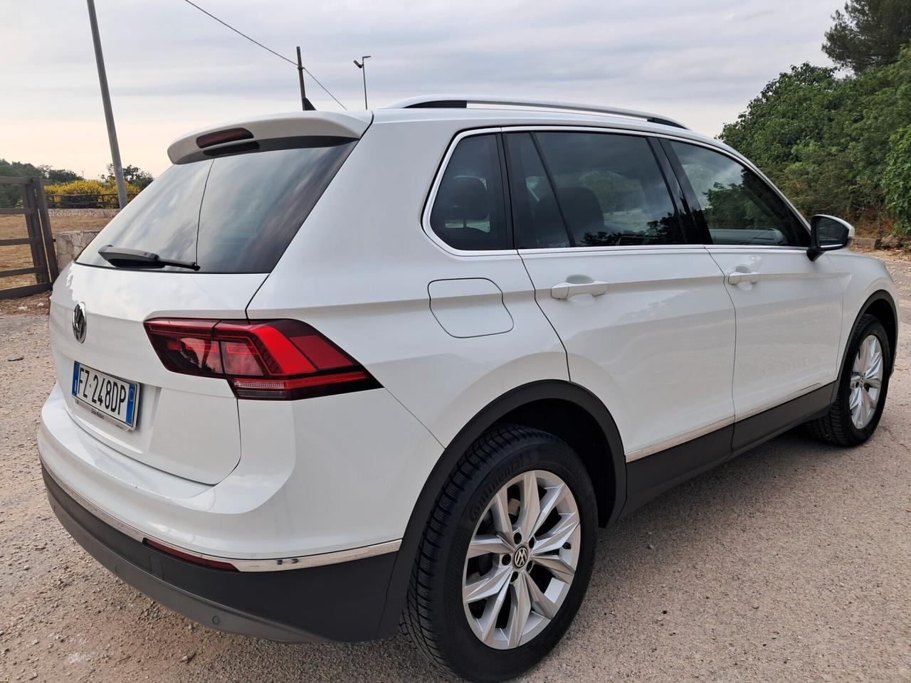 Volkswagen Tiguan 2.0 TDI SCR DSG 4MOTION Business BMT (Iva Esposta)