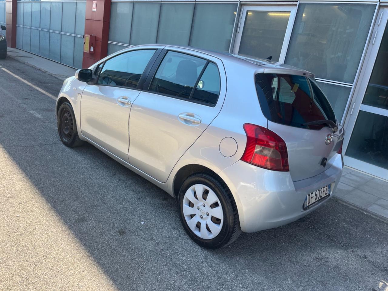 Toyota Yaris 1.4 D-4D 5 porte Sol